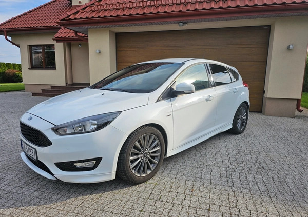 Ford Focus cena 39900 przebieg: 96000, rok produkcji 2016 z Łomża małe 191
